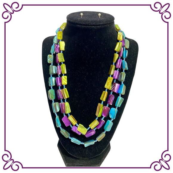 Jewelry - Faux Multicolor Mother of Pearl Necklace
